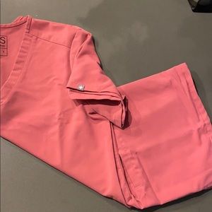 Mauve Figs Casma 3 pocket Top